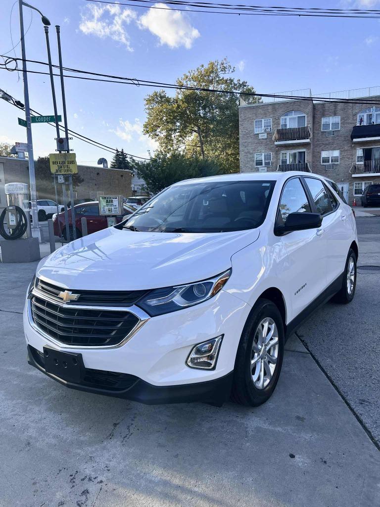 2021 Chevrolet Equinox LS's photo